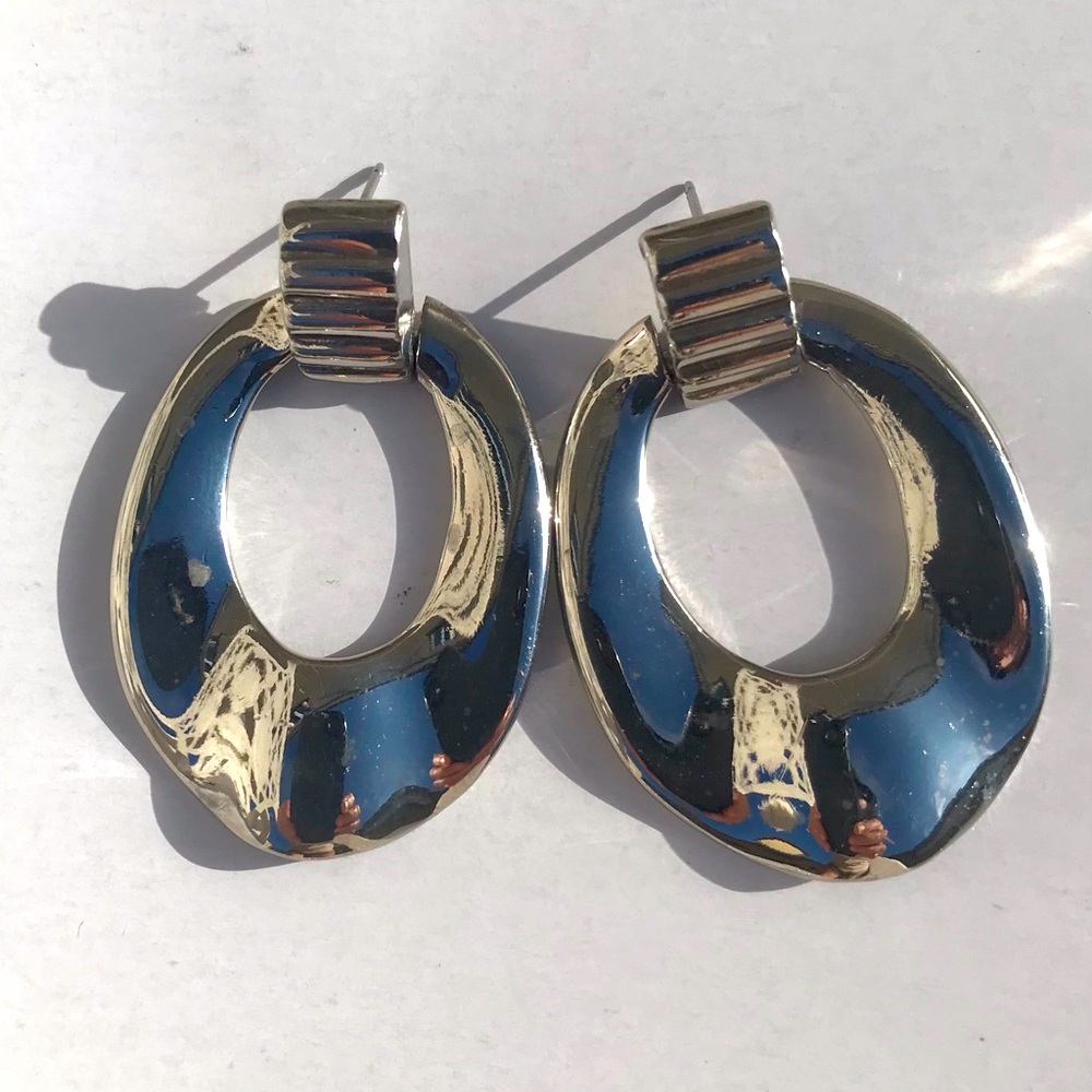 Silver plated Earrings.